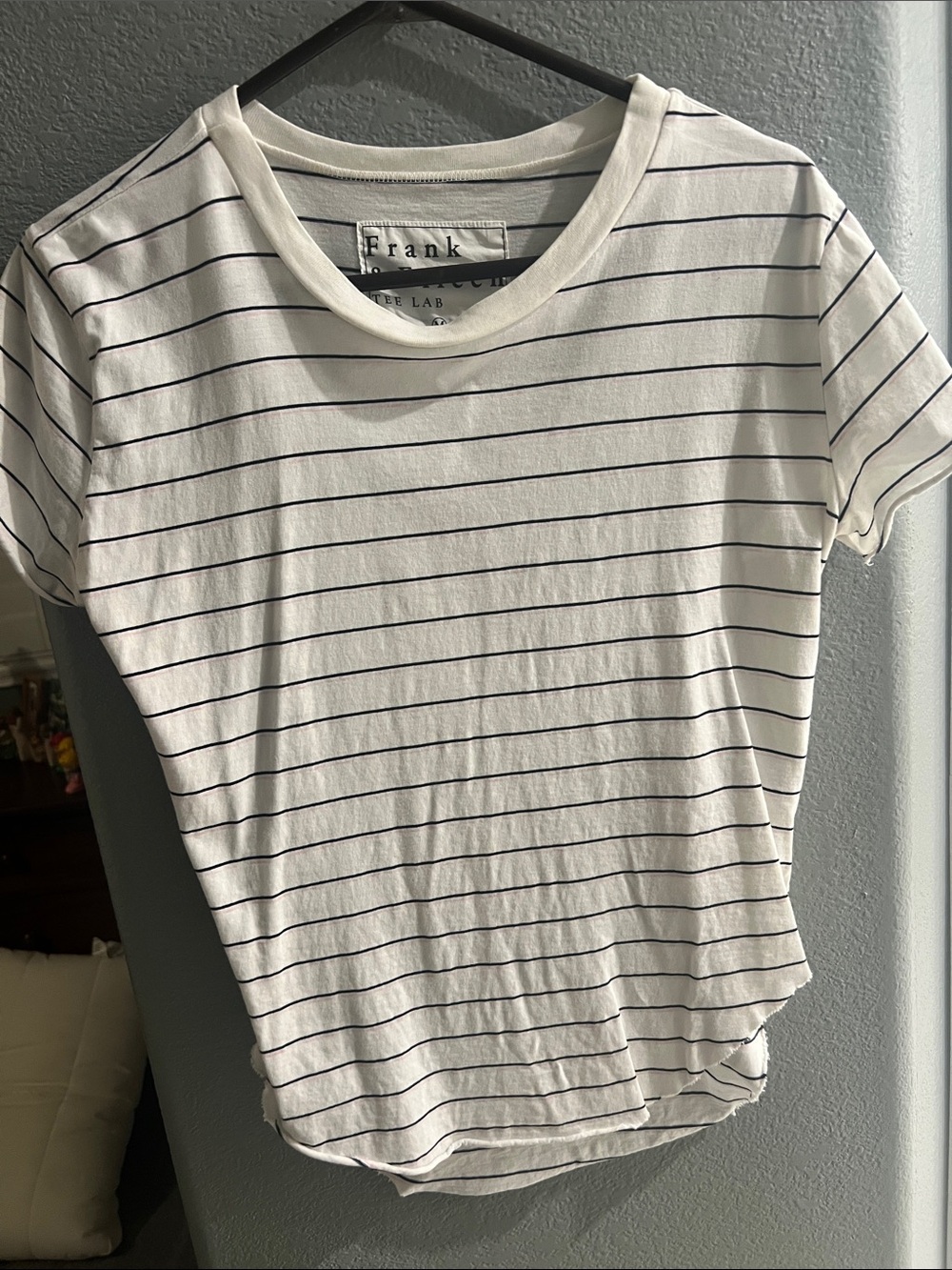 Frank & Eileen White Tee with Thin Navy Stripes